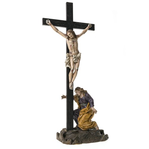 Kreuzigungsszene, mit Maria Magdalena. Holz, übergangene Farbfassung. Rest., H. 69 cm.