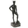 Bronzeskulptur. 20. Jh. Hermes der Götterbote. Bronze, Nachguss. Auf Granitsockel, teilw. best. Gesamthöhe 34 cm. Namensplakette fehlend.