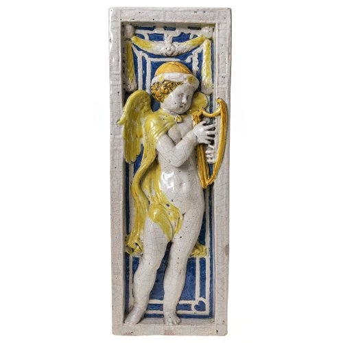 20. Jh. Keramik, glasiert. Harfe spielender Putto. 58,5 x 21 cm. Best. und Alterungsspuren.