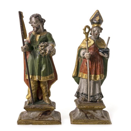 Hl. Isidor und hl. Blasius. Oberammergau, Holz, geschnitzt, farbig gefasst. Ein Attribut fehlt. H. je ca. 15 cm.