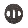 Tsuba. Japan. Eisen, Reliefdekor mit stilisierten Wellen. 6 x 5,4 cm.