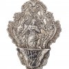 Weihwassergefäß. Versilbert. Muttergottes der unbefleckten Empfängnis. H. 16 cm.