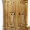 Bauernschrank. Bayern, 19. Jh. Fichte. 177 x 174 x 45 cm.