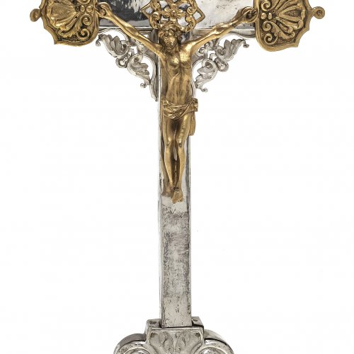 Standkreuz, Silberbeschläge, Corpus Christi vergoldet.