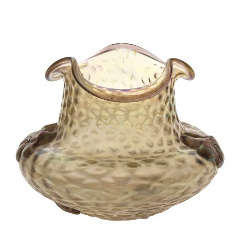 Vase, Glas, in der Art von Loetz, rosa irisierend, H. 11 cm.